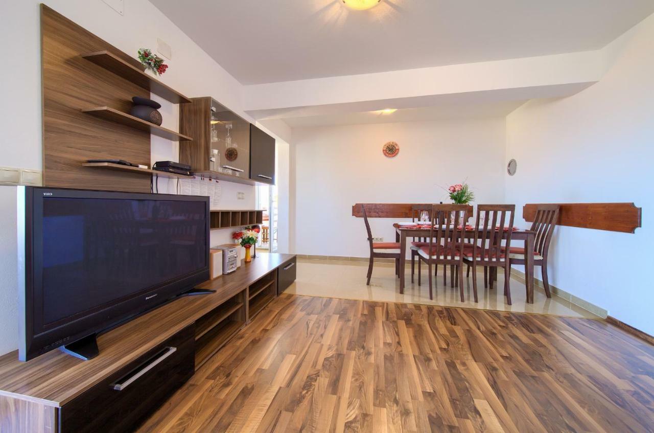 Apartmán Vijon Njivice Exteriér fotografie