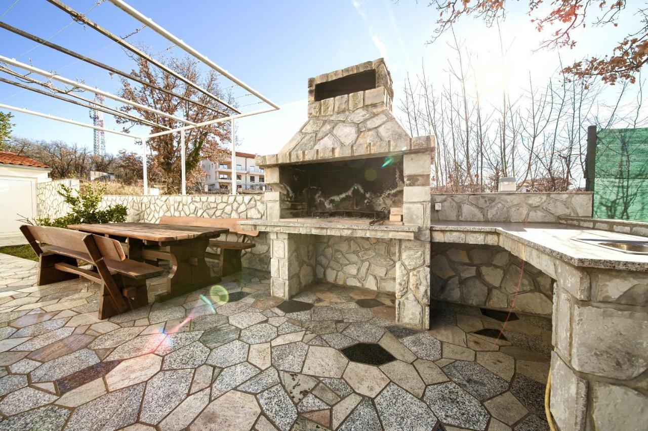 Apartmán Vijon Njivice Exteriér fotografie
